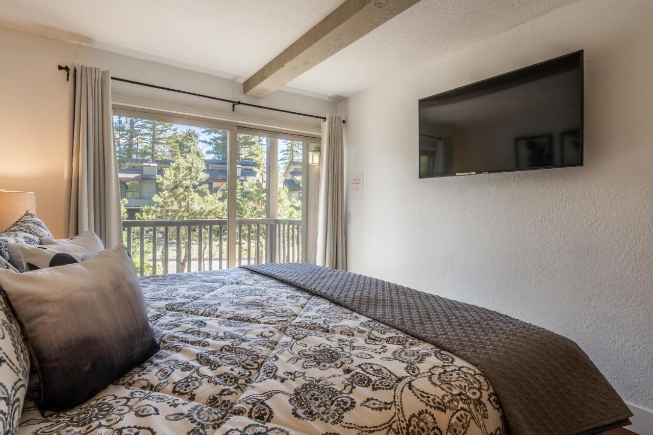 Casa de férias Chamonix 24 Is A 2bed Loft 3 Bath Upgraded Canyon Ldge Nearly In Out Sleeps 8 Mammoth Lakes